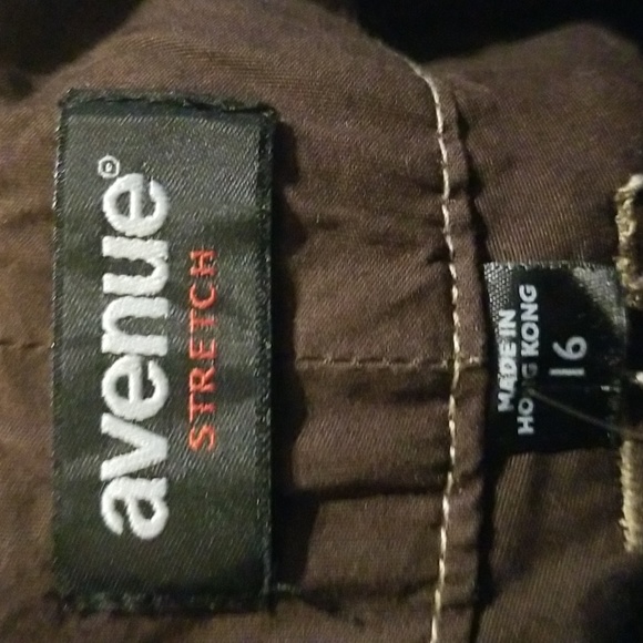 Avenue Cropped Pants Size 16 - Picture 2 of 11
